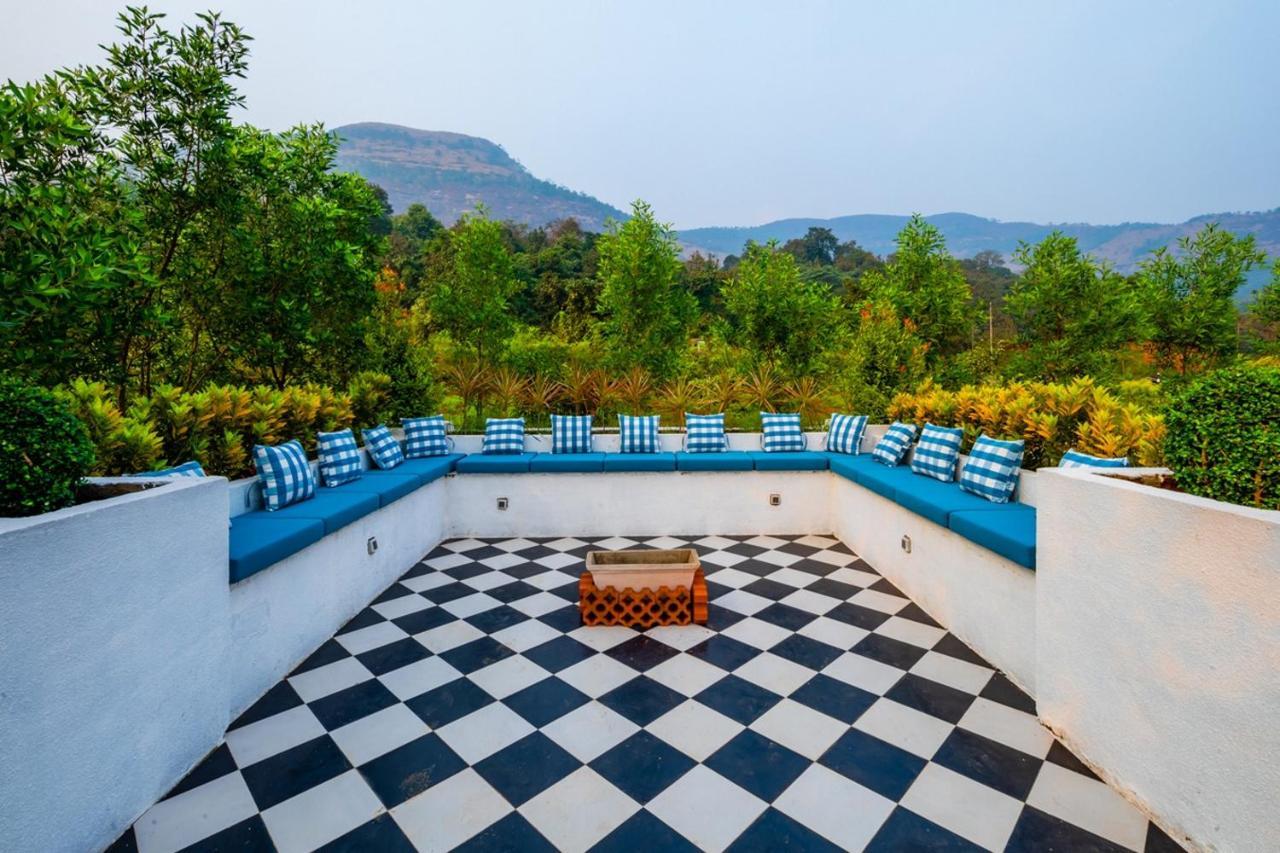 Saffronstays Turquoise Maison, Карджат Екстер'єр фото