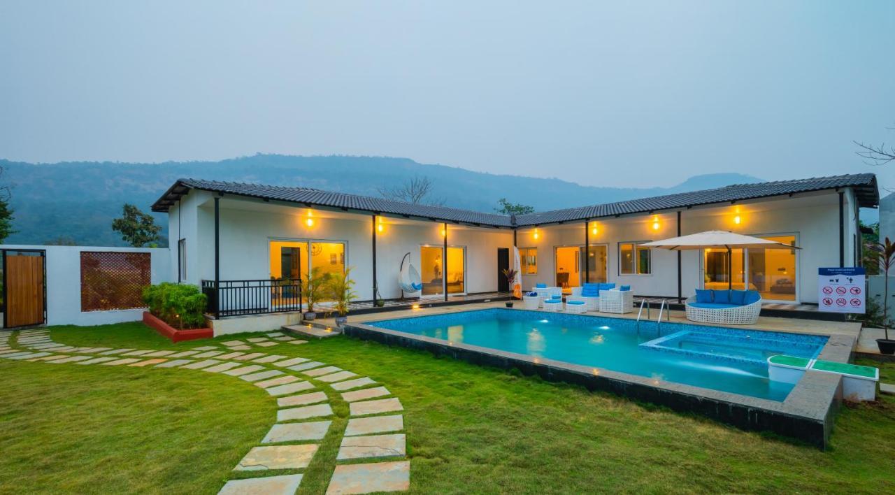 Saffronstays Turquoise Maison, Карджат Екстер'єр фото